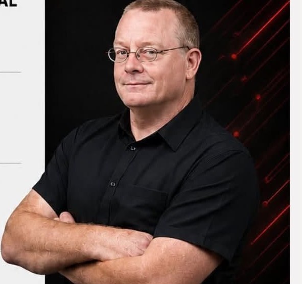 George, the licensed electrician behind Der Elektriker